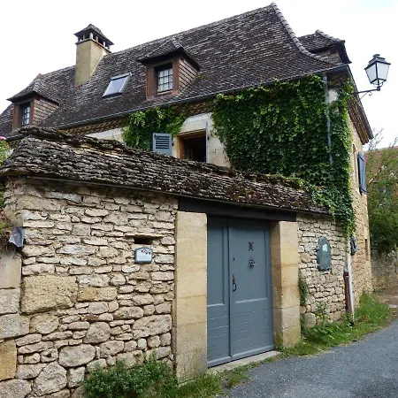 Couette-café Maison Chaumont 3*