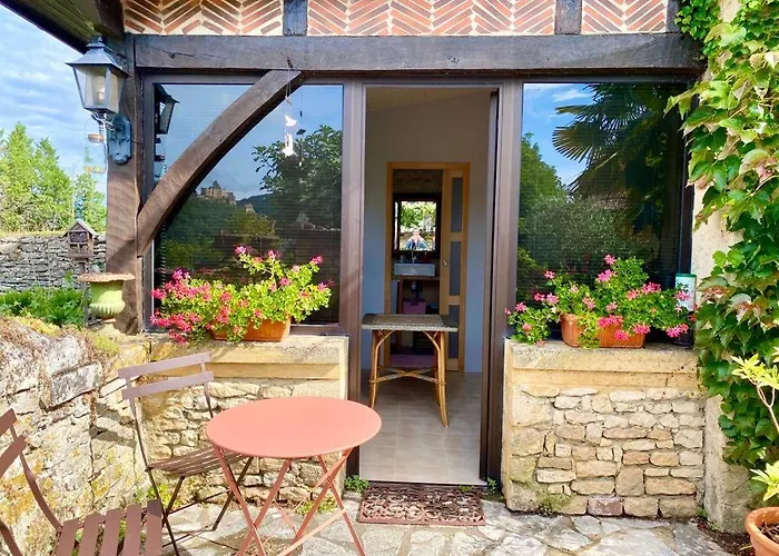 Maison Chaumont Bed & Breakfast Vézac